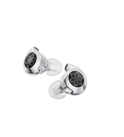 IEM FiiO FD11 con driver dinámico de carbono, doble cámara y doble imán. Graves profundos, 24Ω, cable 0.78 mm (2-pin) y plug 3.5 mm. Carcasa metálica.